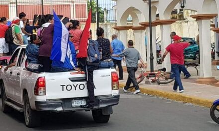 Turbas Orteguistas secuestran a manifestantes en la ciudad de León