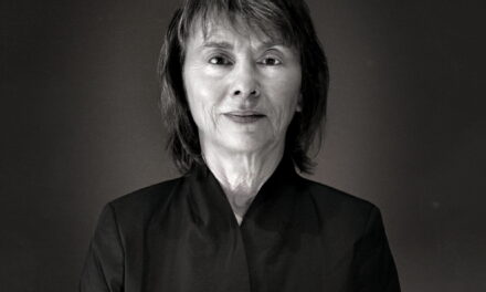 Camille Paglia: “Sin el hombre, la mujer nunca hubiera salido de la cueva”