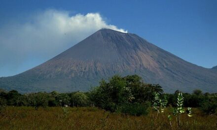 El Volcán San Cristóbal aumenta su actividad