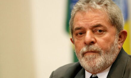 Expresidente Lula da Silva no se entrega a la justicia en el plazo previsto por un juez en Brasil