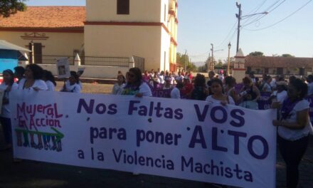 Mujeres de León marcharon para conmemorar el Día Internacional de la Mujer.