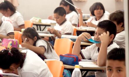 “La falta de educación tiene al mundo en crisis”