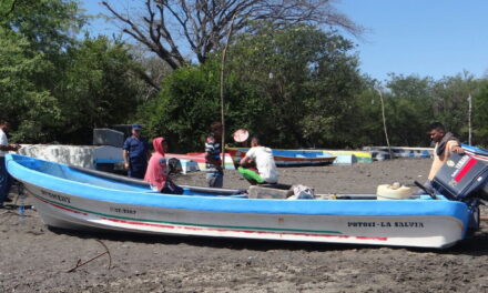 Sorprenden a pescadores usando bombas artesanales