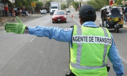 Ciudadano de León, multado por no ofrecer “mordida”