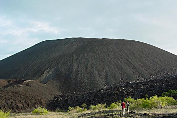 Avanza análisis científico del Cerro Negro por parte de científicos españoles