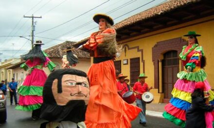 Temporada de gigantonas en León afectada por la crisis en el país