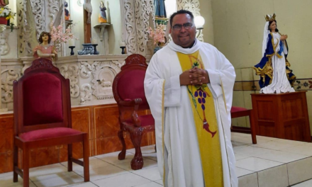 Padre Erick Ramírez sale de Nicaragua y logra exiliarse  