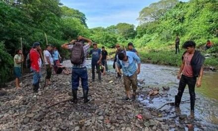 Niña que fue arrastrada por fuertes corrientes de lluvia en León sigue desaparecida