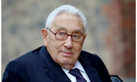 Muere Henry Kissinger diplomático estadounidense a los 100 años