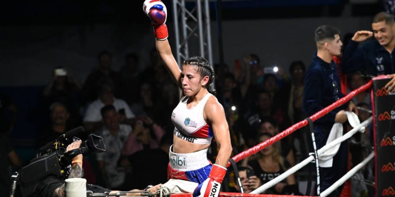Yokasta Valle boxeadora nicaragüense costarricense logra retener sus títulos mundiales