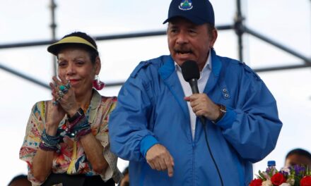 Ortega vuelve a lanzar ofensiva de inspección a celulares por medio de Telcor