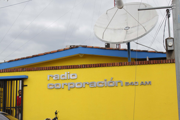 Fabio Gadea Mantilla celebra sus 92 años en la icónica Radio Corporación