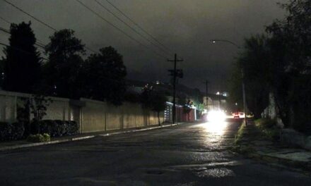 Calles de Nicaragua a oscuras mientras régimen inunda de luces las avenidas públicas
