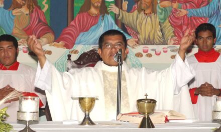 Cacería del régimen en contra de sacerdotes y obispos provoca el exilio del padre Téllez
