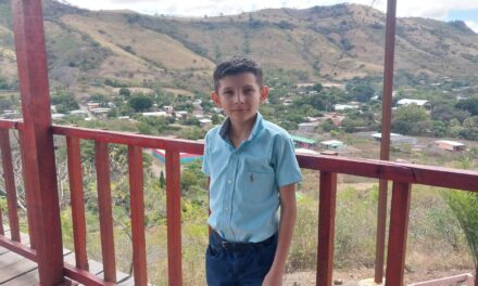 Darwing Fuentes el niño matagalpino que  usa TikTok para enseñar geografía e historia