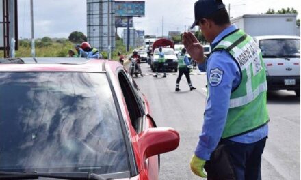 Policía orteguista  “exprime”  el   bolsillo de los nicaragüenses  C$1,538 millones en multas