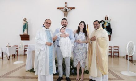 Bautizo de Camilo Noé Daniel Salas Ortega: una celebración familiar sin la presencia de los patriarcas